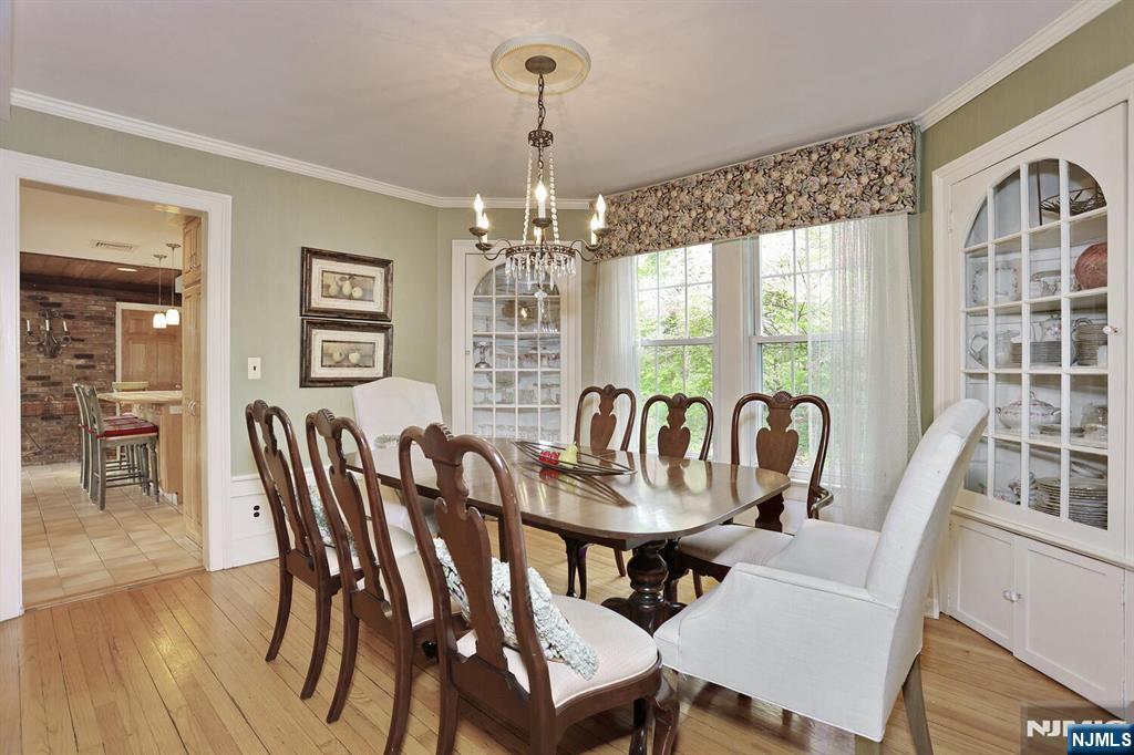 20 Spring Valley Road Montvale, NJ 07645 - Photo 6 of 33