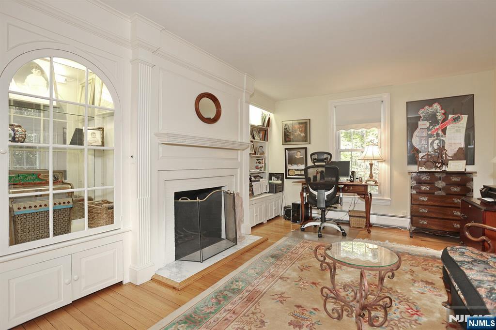 20 Spring Valley Road Montvale, NJ 07645 - Photo 8 of 33