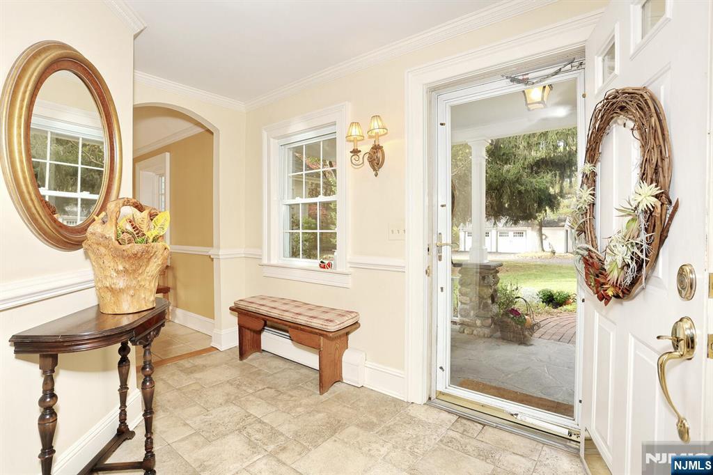 20 Spring Valley Road Montvale, NJ 07645 - Photo 9 of 33