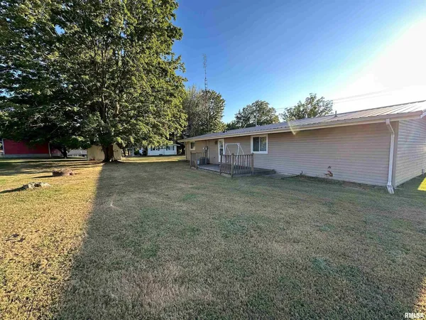 $178,000 | 14930 County Road 1600 East, Teutopolis, IL 62467