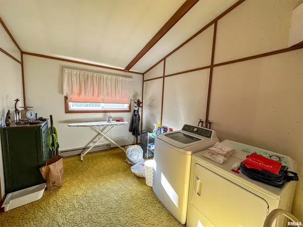 $178,000 | 14930 County Road 1600 East, Teutopolis, IL 62467