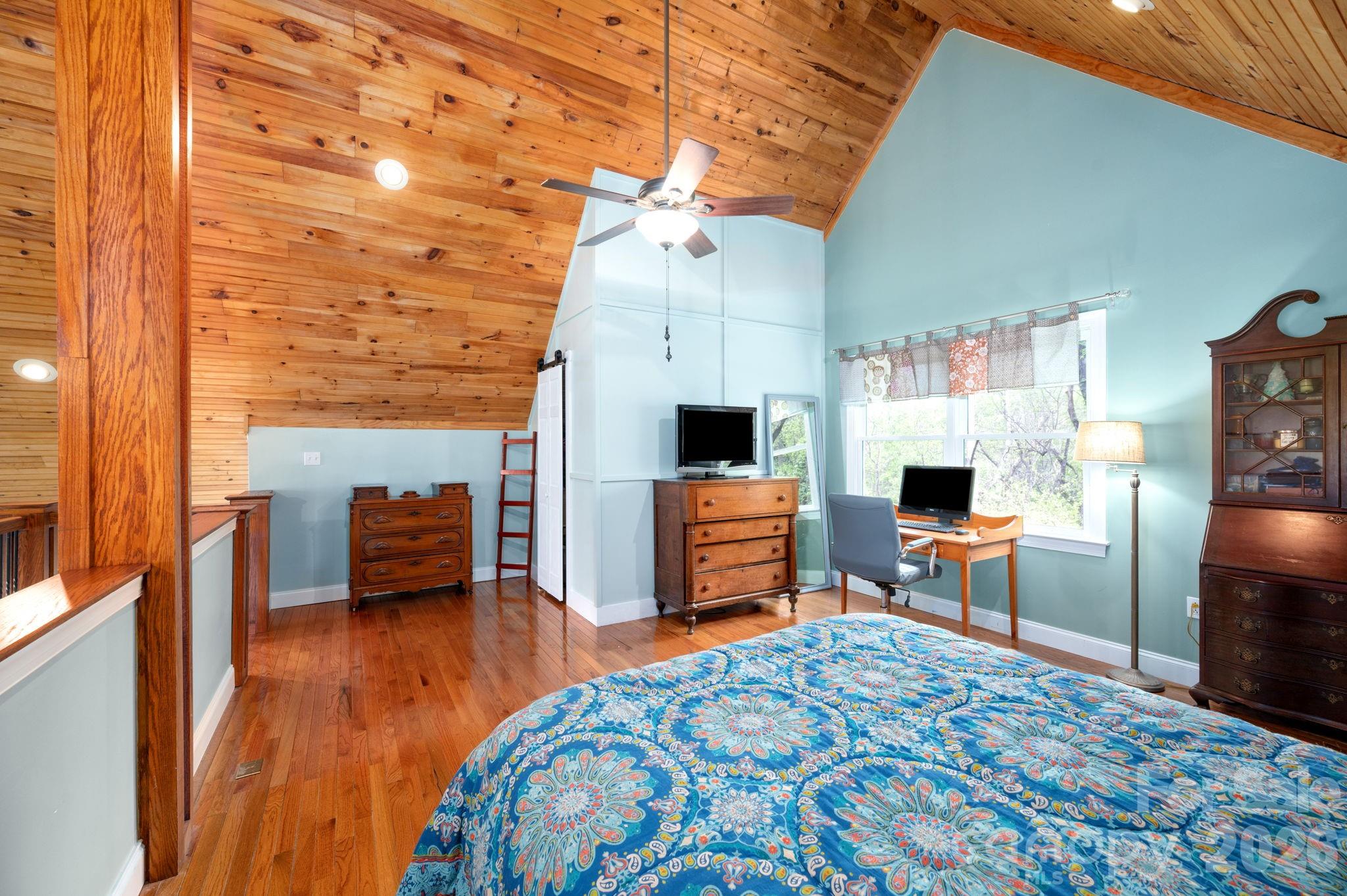 69 Heslar Way Marshall, NC 28753 - Photo 17 of 39