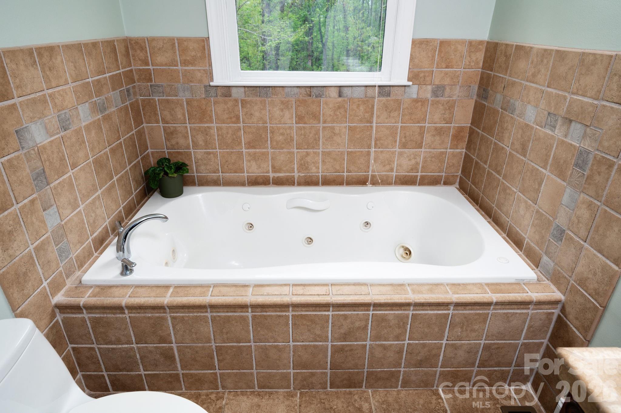 69 Heslar Way Marshall, NC 28753 - Photo 22 of 39