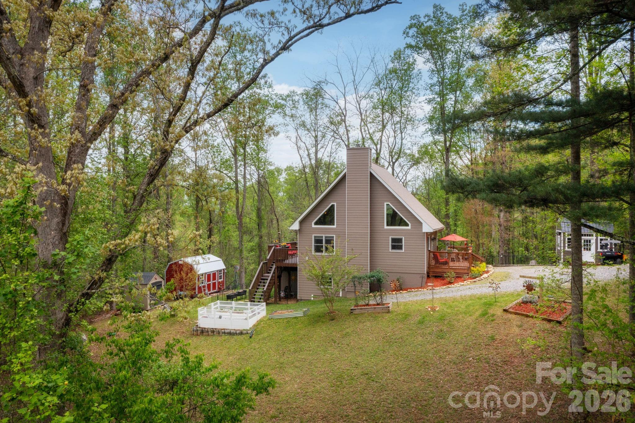 69 Heslar Way Marshall, NC 28753 - Photo 4 of 39