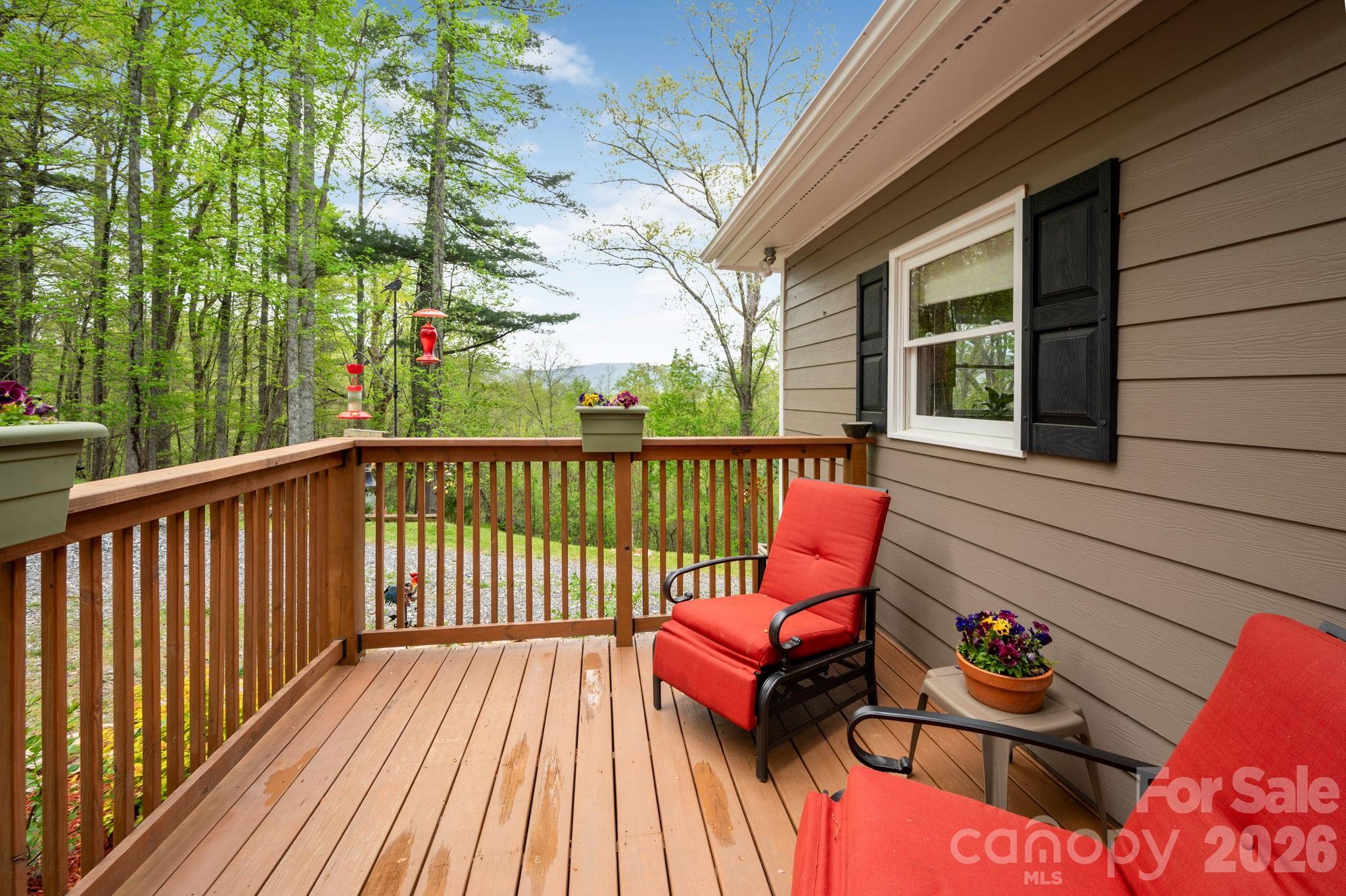 69 Heslar Way Marshall, NC 28753 - Photo 7 of 39