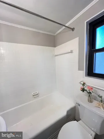 $1,500 | 7404 Columbia Avenue, Unit 2, College Park, MD 20740