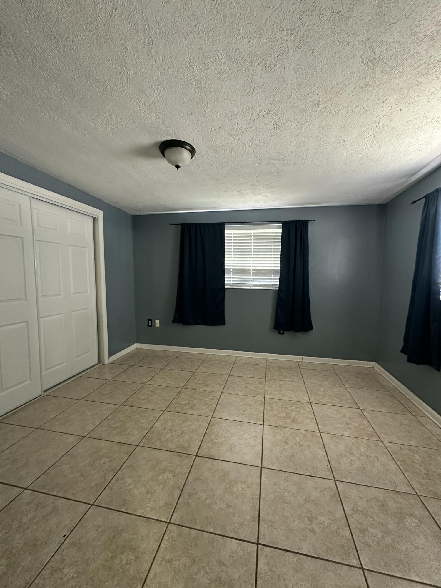 1005 Northwest 5th Street Okeechobee, FL 34972 - Photo 12 of 19 IMG_8386