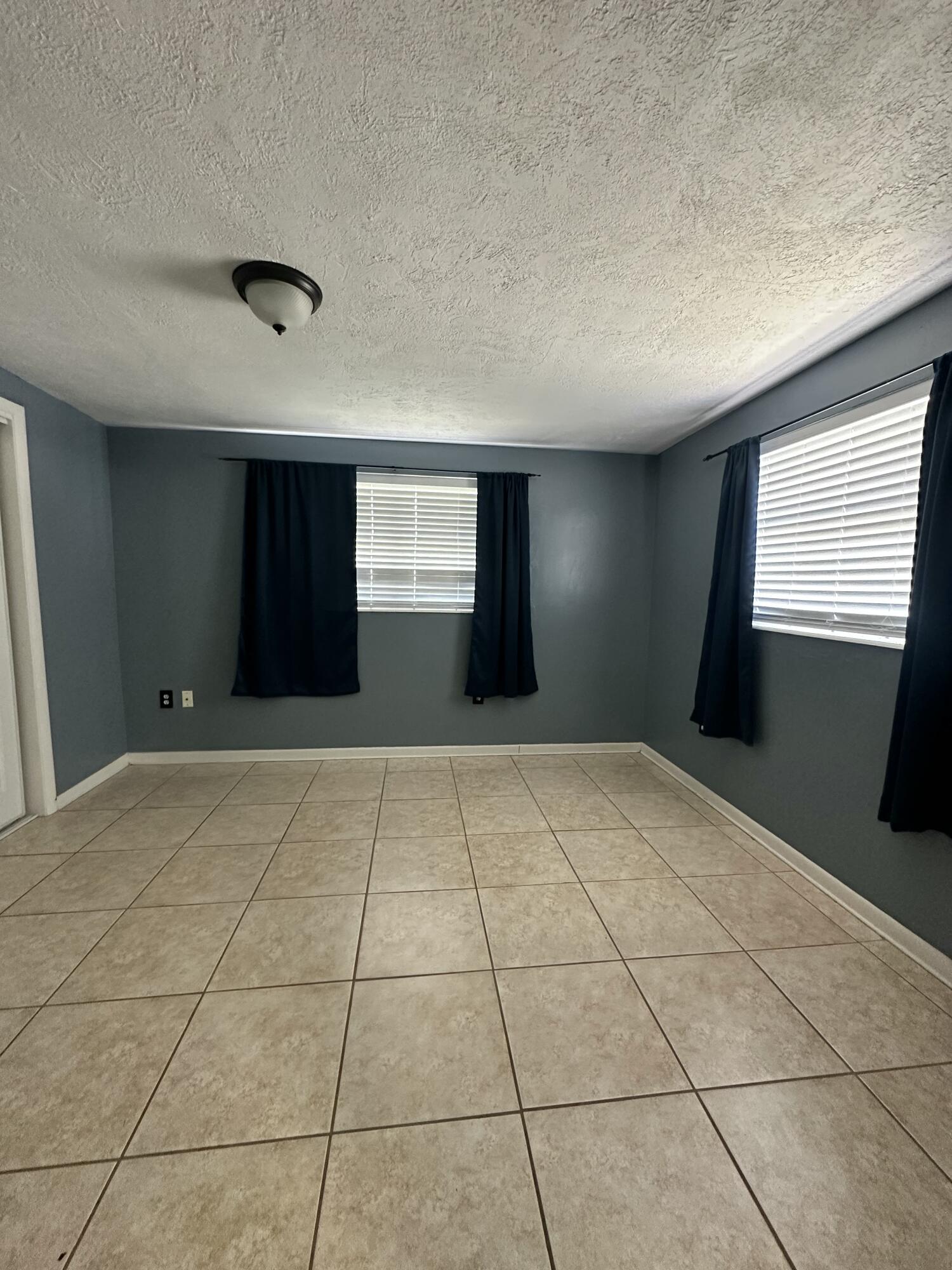 1005 Northwest 5th Street Okeechobee, FL 34972 - Photo 13 of 19 IMG_8385
