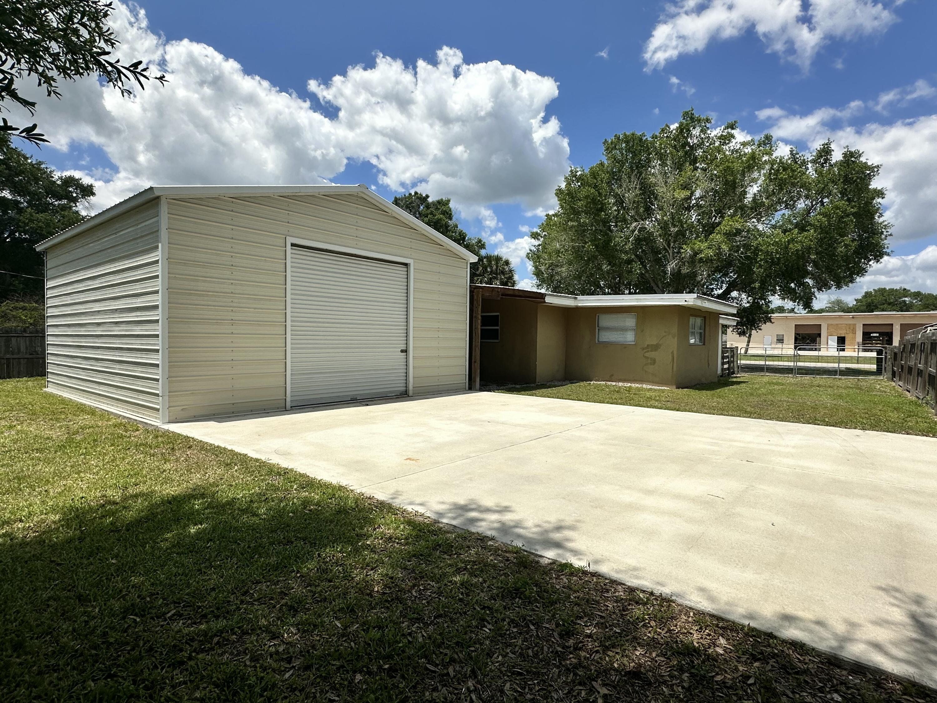 1005 Northwest 5th Street Okeechobee, FL 34972 - Photo 16 of 19 IMG_8396