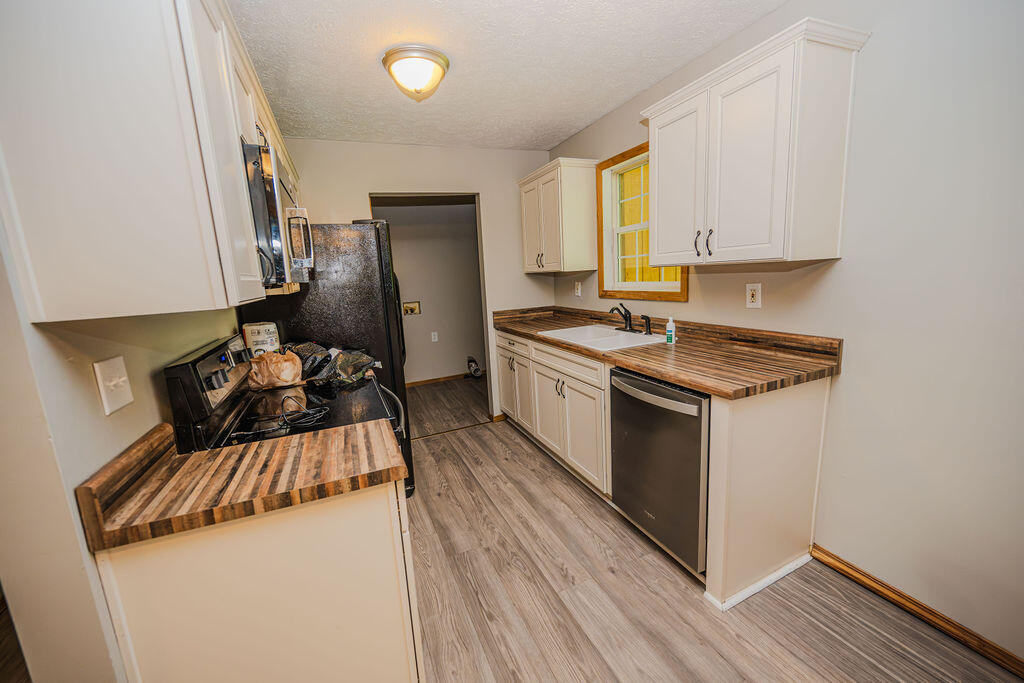 995 Cobhill Road Ravenna, KY 40472 - Photo 7 of 37 DSC_1341