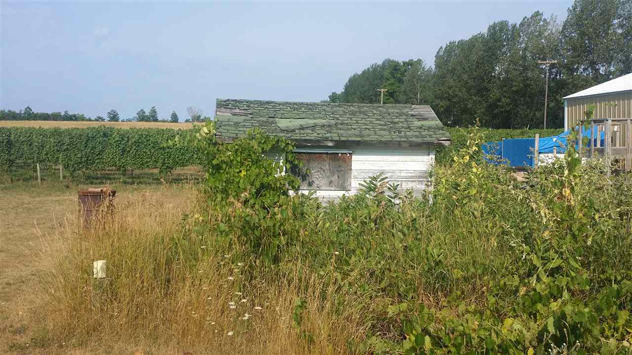 18963 Center Road Traverse City, MI 49686 - Photo 17 of 26 1821764-16.JPG