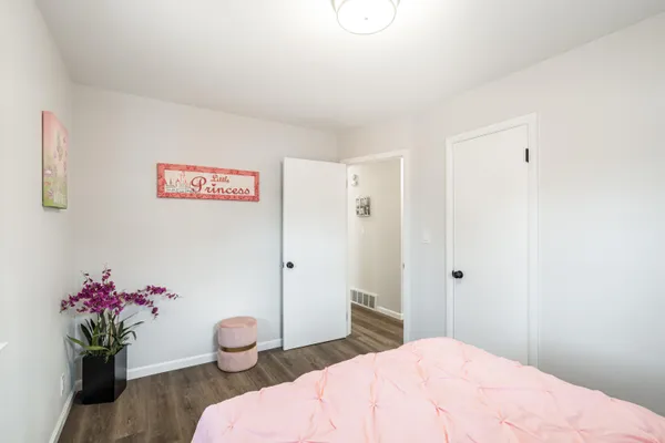$289,900 | 8600 West Crossfield Avenue, Milwaukee, WI 53225