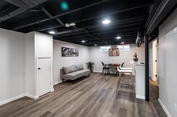 $289,900 | 8600 West Crossfield Avenue, Milwaukee, WI 53225