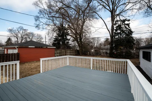$289,900 | 8600 West Crossfield Avenue, Milwaukee, WI 53225