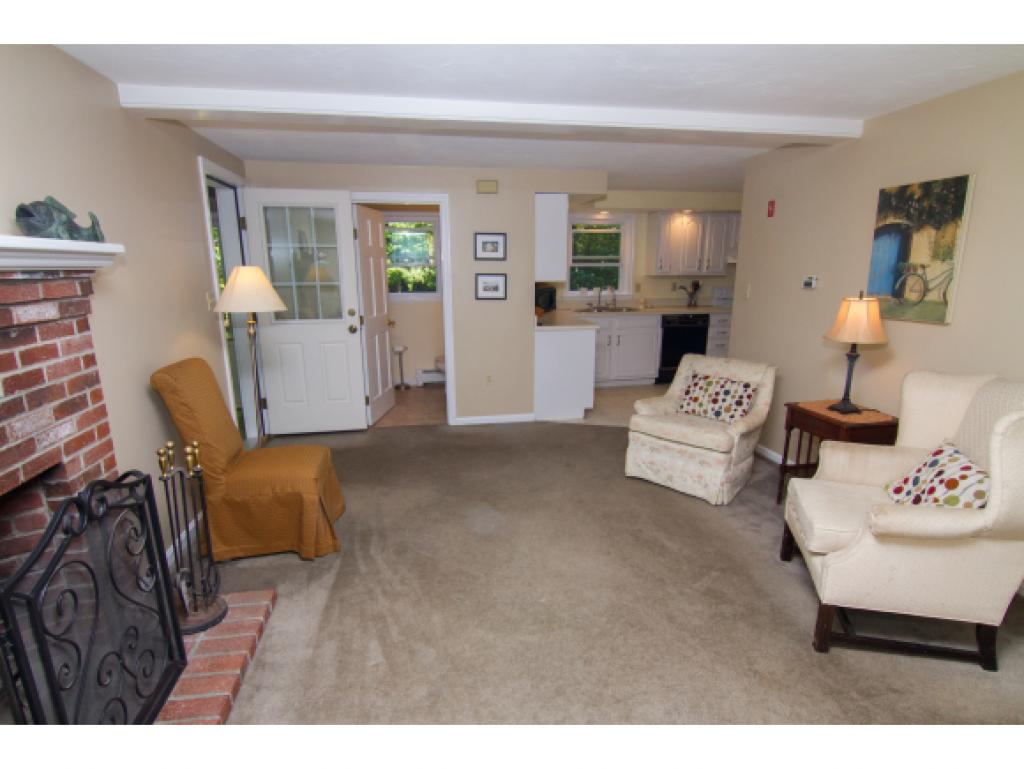 36 Shannon Road Hampstead, NH 03841 - Photo 3 of 26