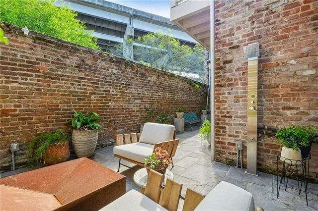 $4,600 | 1132 Tchoupitoulas Street, New Orleans, LA 70130