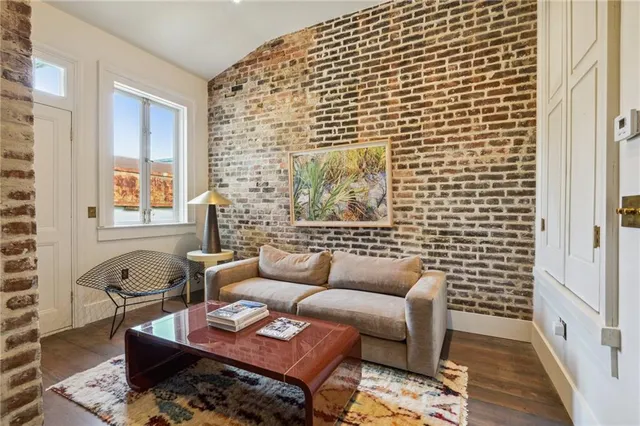 $4,600 | 1132 Tchoupitoulas Street, New Orleans, LA 70130