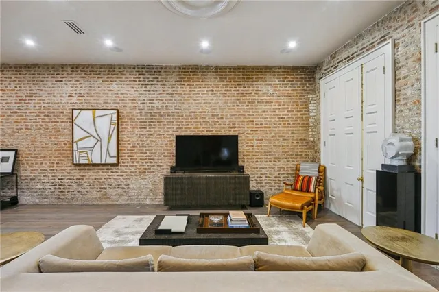 $4,600 | 1132 Tchoupitoulas Street, New Orleans, LA 70130