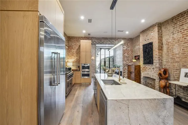 $4,600 | 1132 Tchoupitoulas Street, New Orleans, LA 70130