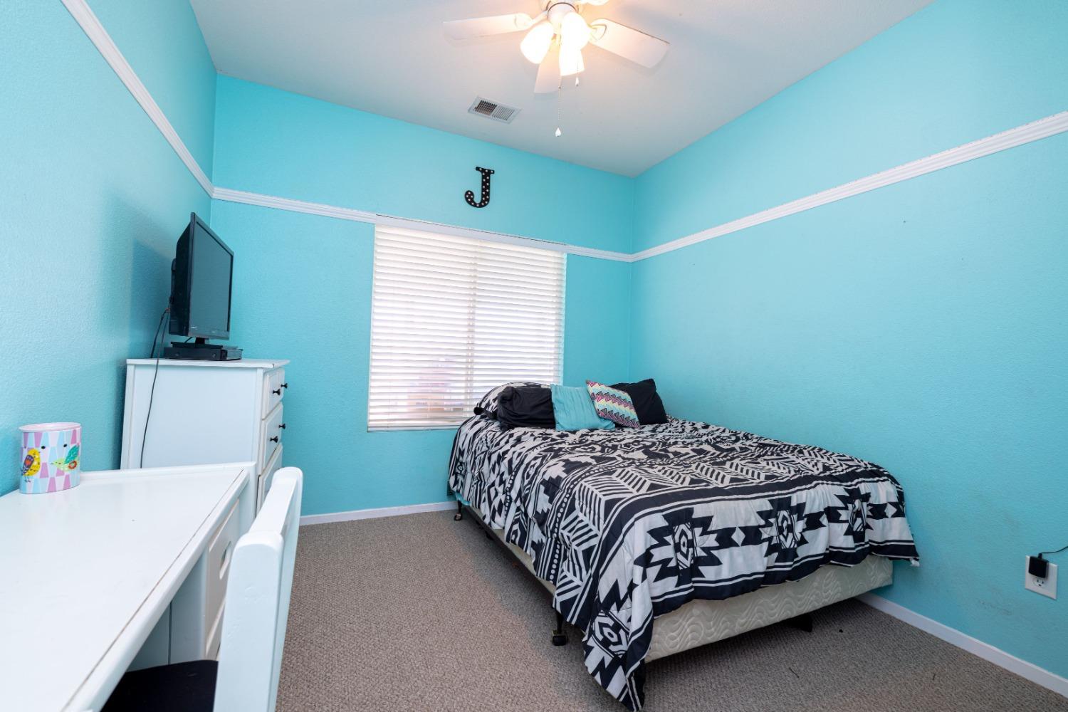 2139 West Rio Hondo Way Hanford, CA 93230 - Photo 12 of 20 Gallery Image 12