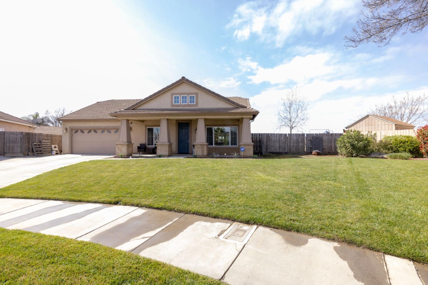 2139 West Rio Hondo Way Hanford, CA 93230 - Photo 3 of 20 Gallery Image 3