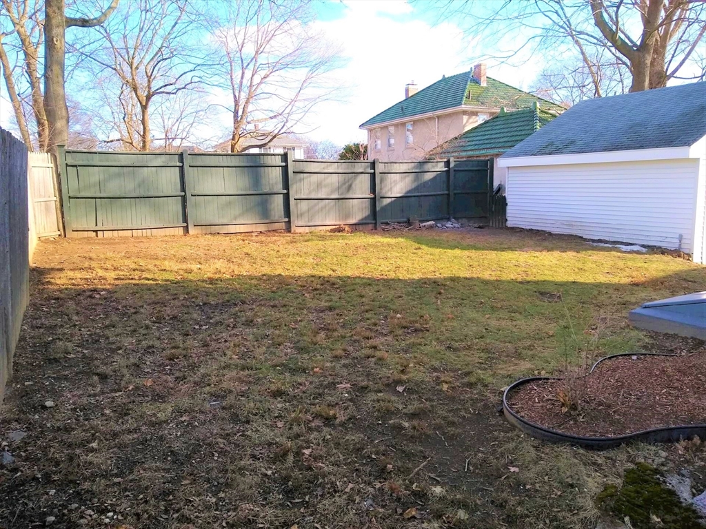 7 Grand Street Reading, MA 01867 - Photo 26 of 28