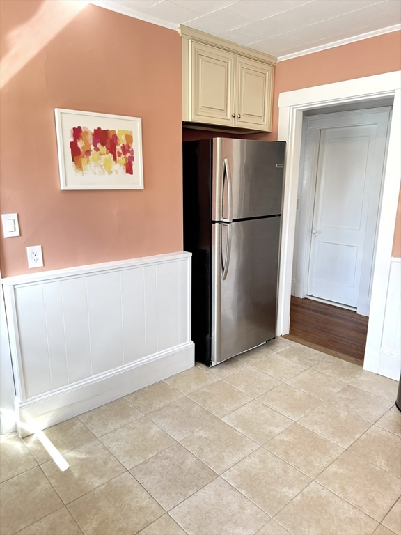 7 Grand Street Reading, MA 01867 - Photo 9 of 28