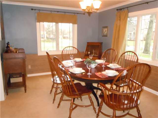 2656 York Road Upper Arlington, OH 43221 - Photo 3 of 19