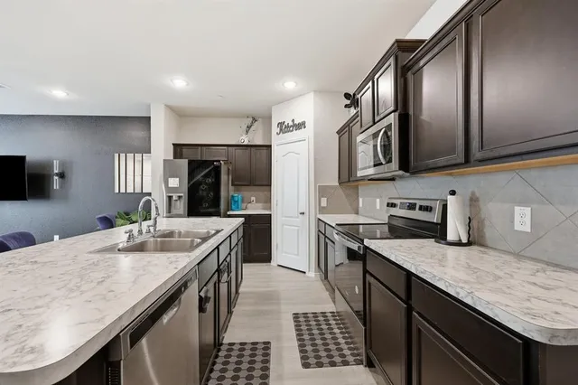 $2,800 | 1243 Jones Trail, Lewisville, TX 75077