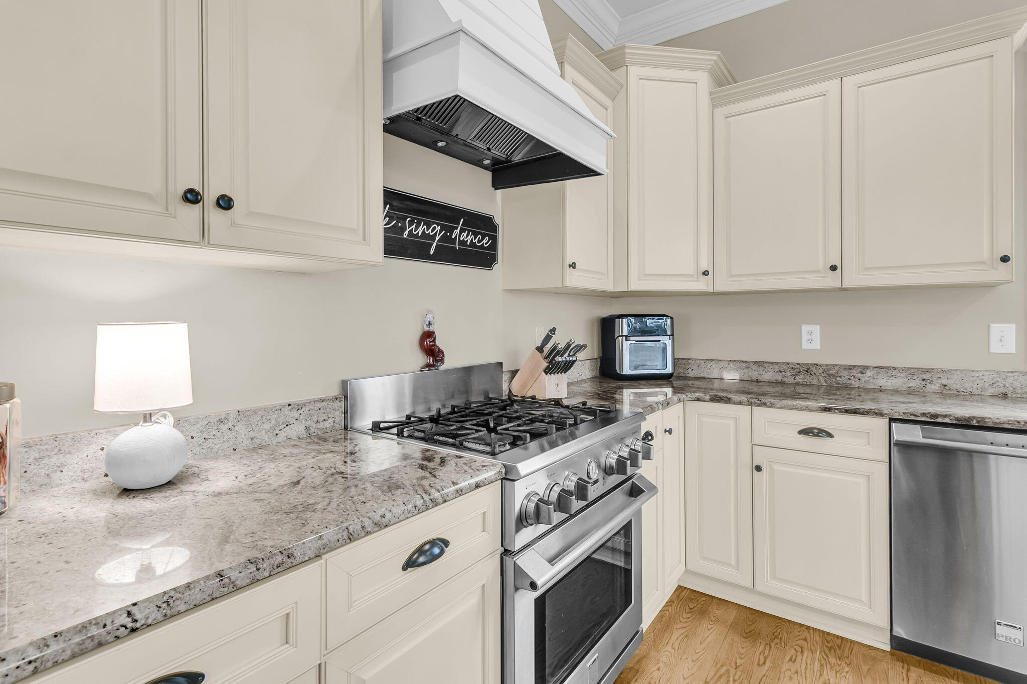 1924 Shields Lane Mount Pleasant, SC 29466 - Photo 24 of 97 CREM - 1924 Shields Ln-84