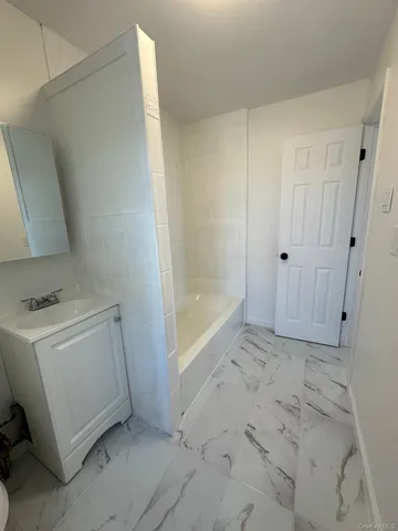 $650,000 | 218-17 109th Avenue | Queens Village