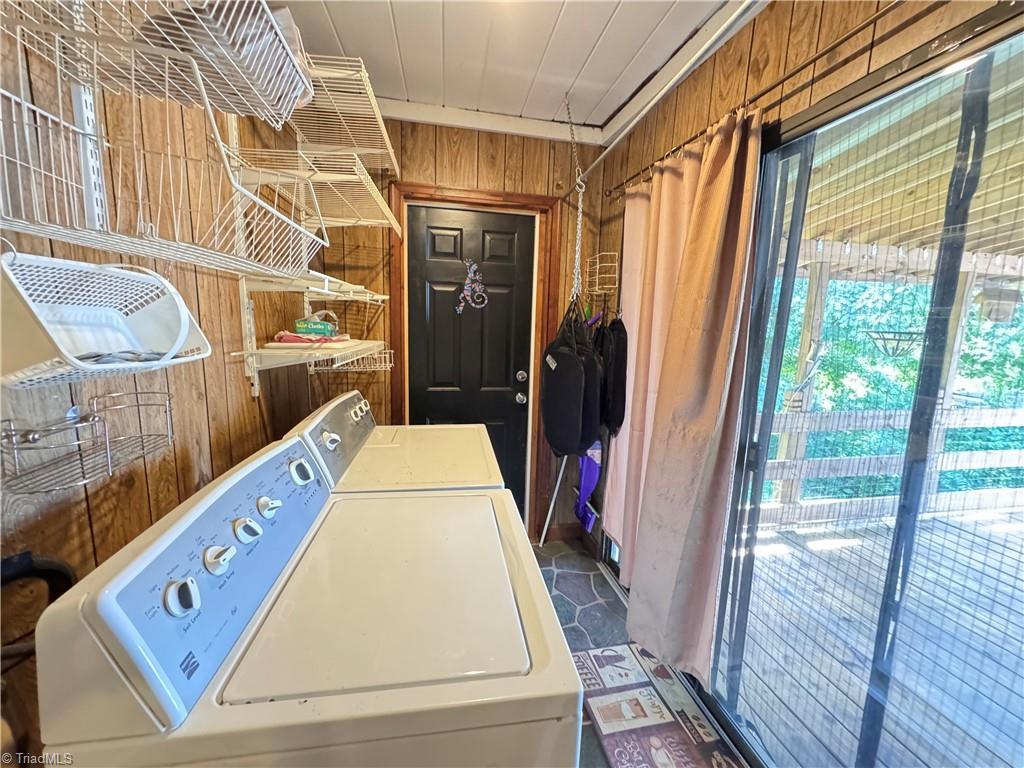 127 Young Street Elkin, NC 28621 - Photo 10 of 23