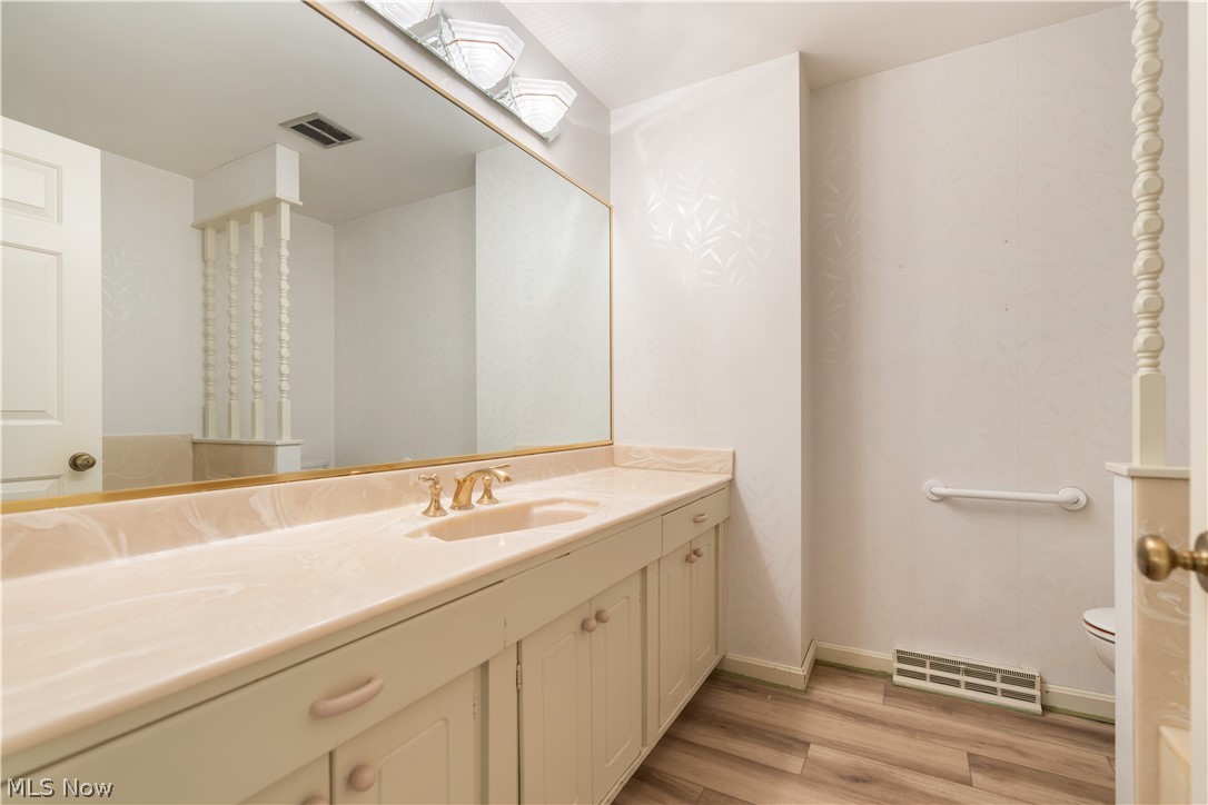 2240 Devonshire Road Northwest Canton, OH 44708 - Photo 22 of 36 2nd full bath.
