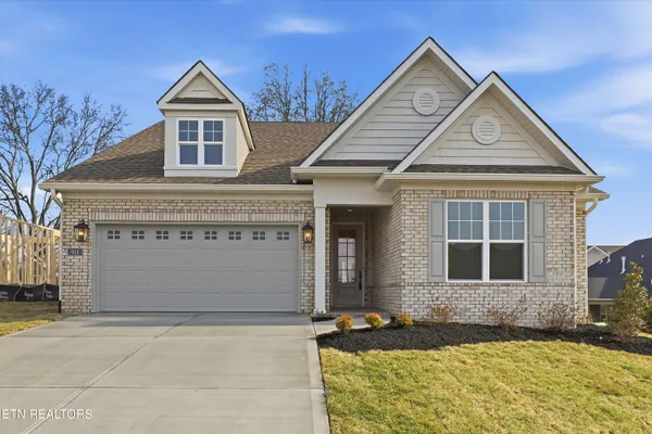 $799,900 | 914 Shasta Daisy Road, Farragut, TN 37934