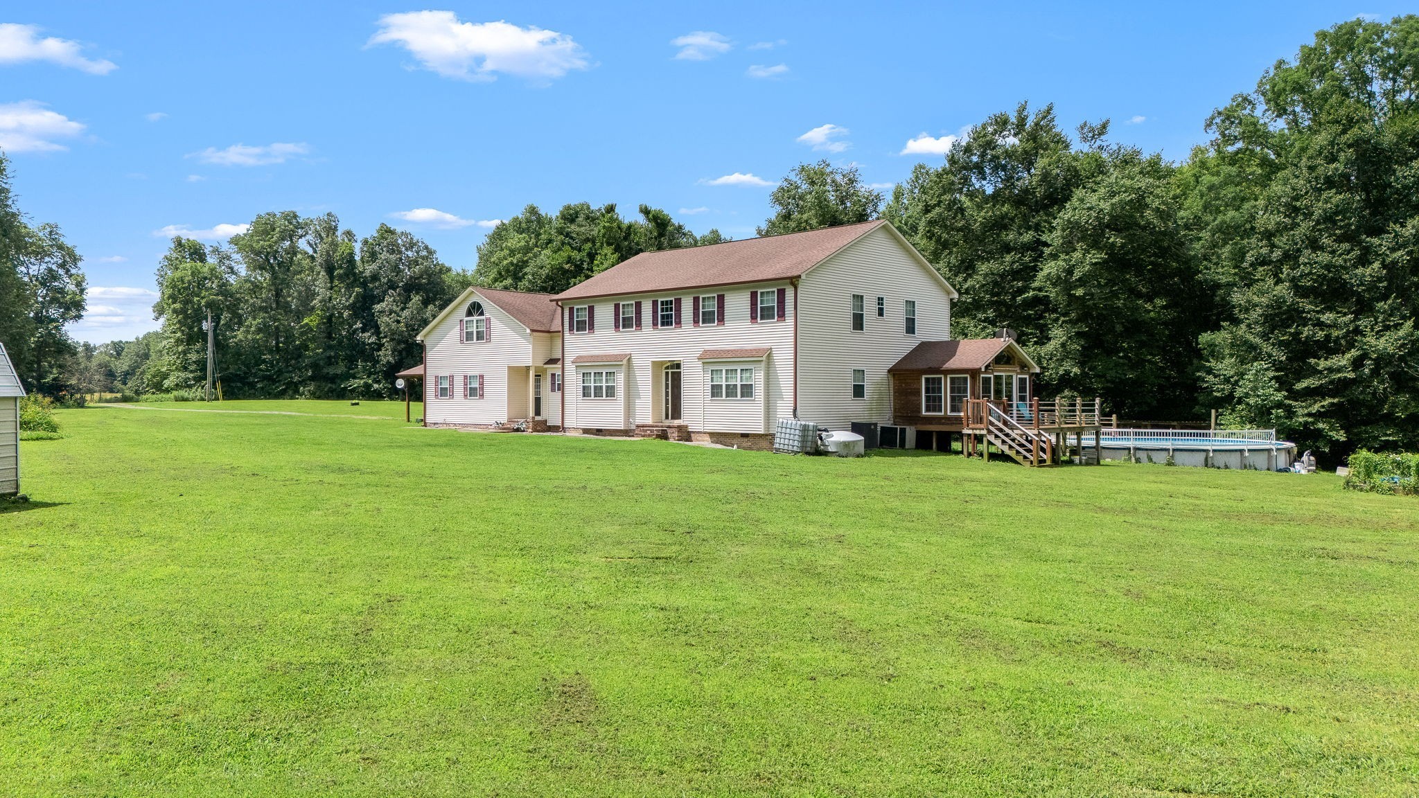 745 Union Ridge Road Wartrace, TN 37183 - Photo 53 of 78 a view of a house with backyard and garden