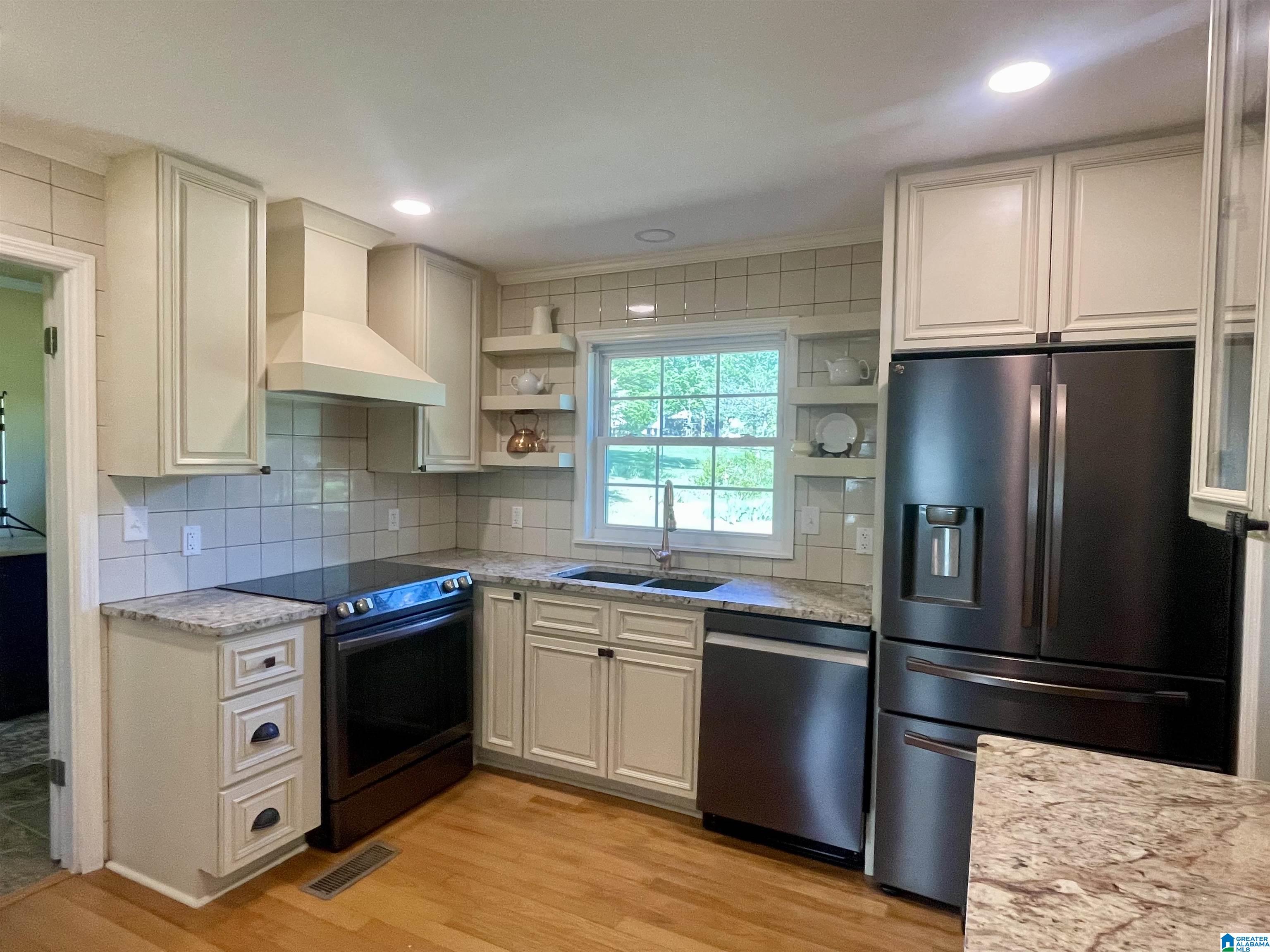 234 Cherokee Road Thorsby, AL 35171 - Photo 8 of 34