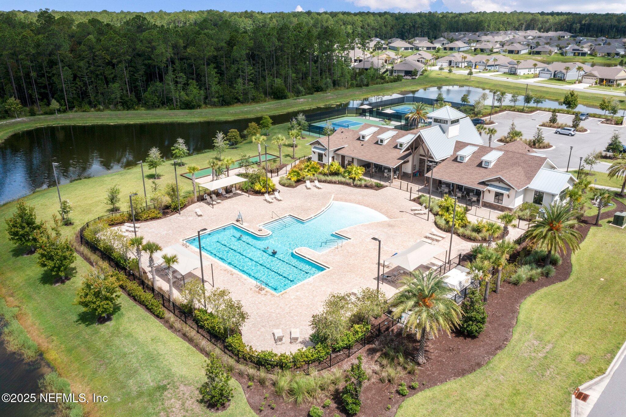 975 Parkland Trail St. Augustine, FL 32095 - Photo 48 of 52 an aerial view of a city