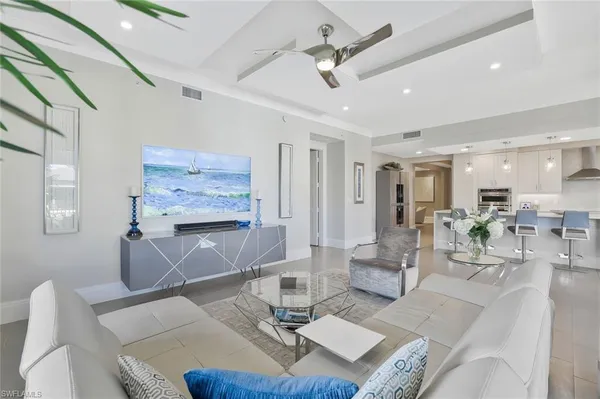 $2,700,000 | 1035 3rd Avenue South, Unit 402, Naples, FL 34102