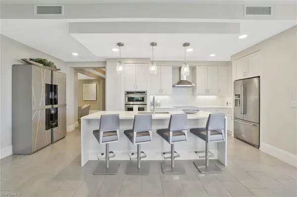 $2,700,000 | 1035 3rd Avenue South, Unit 402, Naples, FL 34102
