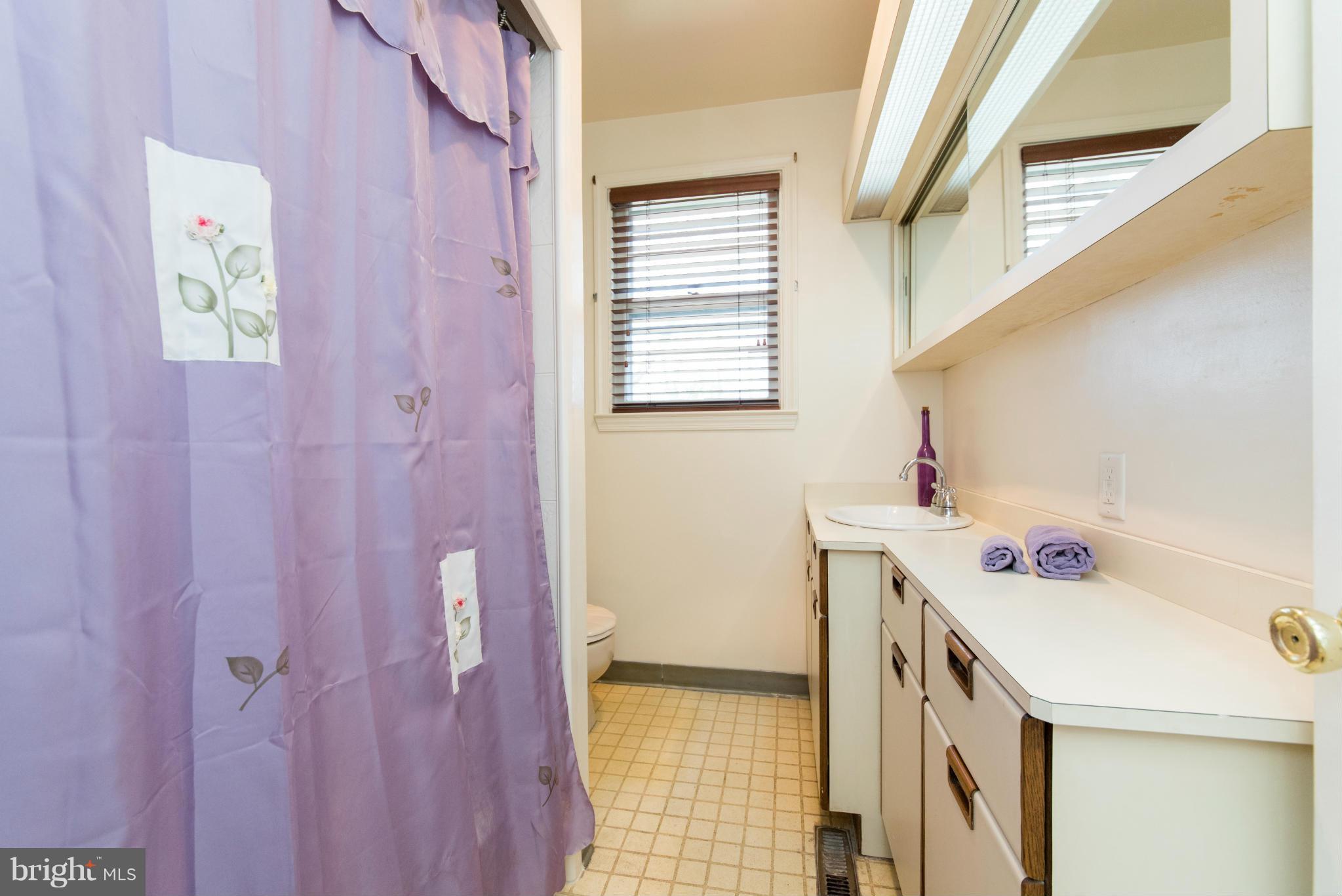 8101 Conduit Road Baltimore, MD 21234 - Photo 16 of 30 Bath
