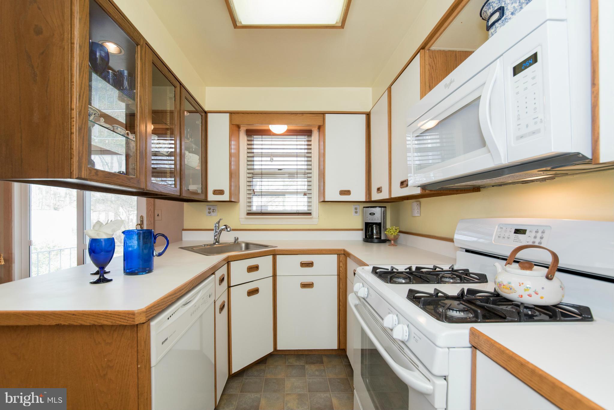8101 Conduit Road Baltimore, MD 21234 - Photo 9 of 30 Kitchen