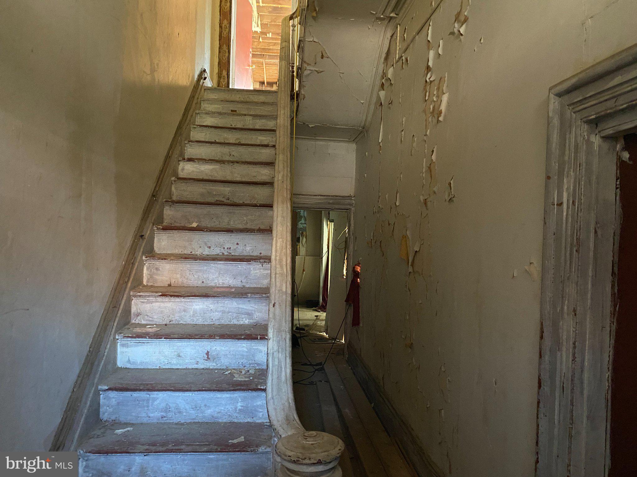 413 North 41st Street, Unit B Philadelphia, PA 19104 - Photo 9 of 17 Echoes of a bygone era