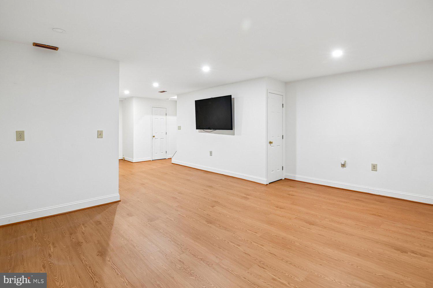 7236 Riding Hood Circle Columbia, MD 21045 - Photo 28 of 43 Rec Room