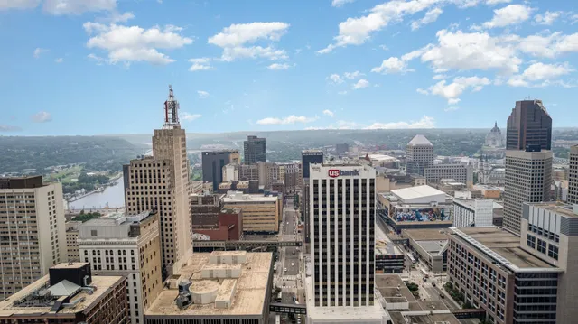 $475,000 | 168 6th Street East, Unit 4302, St. Paul, MN 55101