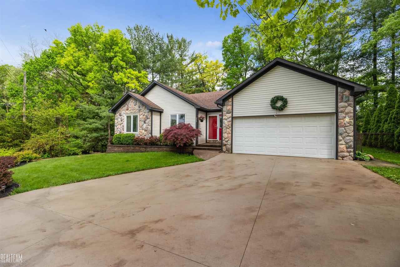 609 Butler Drive Lake Orion, MI 48362 - Photo 2 of 39 50076398-1.JPG