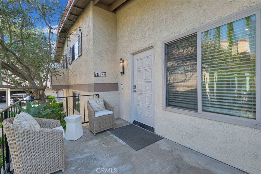28127 Ridgethorne Court Rancho Palos Verdes, CA 90275 - Photo 4 of 36 a view of an outdoor space with a street