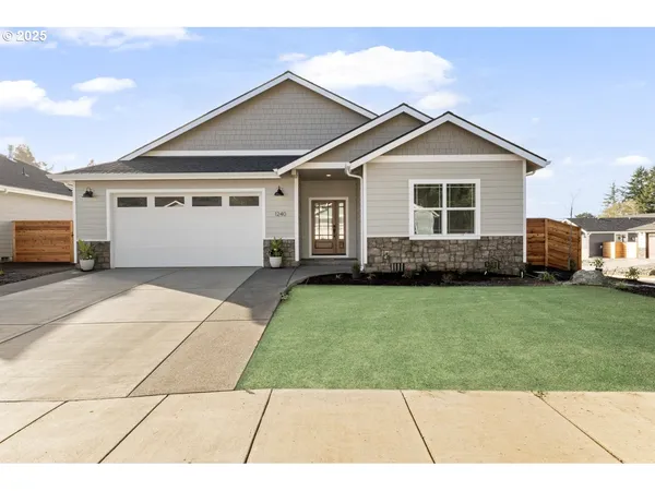 $659,900 | 1240 Lighthouse Lane, Brookings, OR 97415