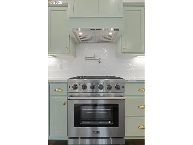 $674,900 | 1240 Lighthouse Lane, Brookings, OR 97415