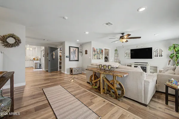 $849,500 | 12648 North 22nd Place, Phoenix, AZ 85022