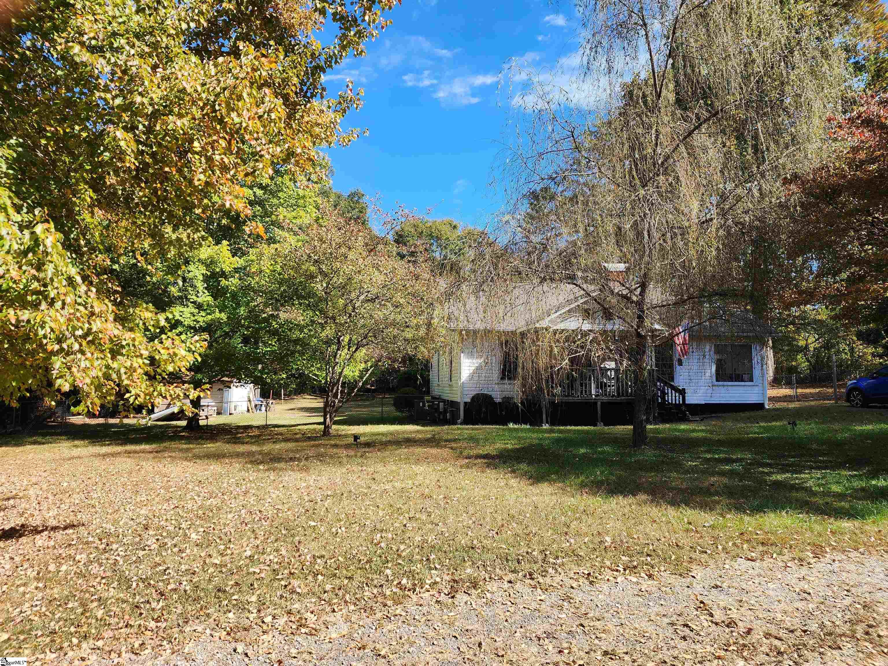 4297 Jordan Road Greer, SC 29651 - Photo 2 of 34